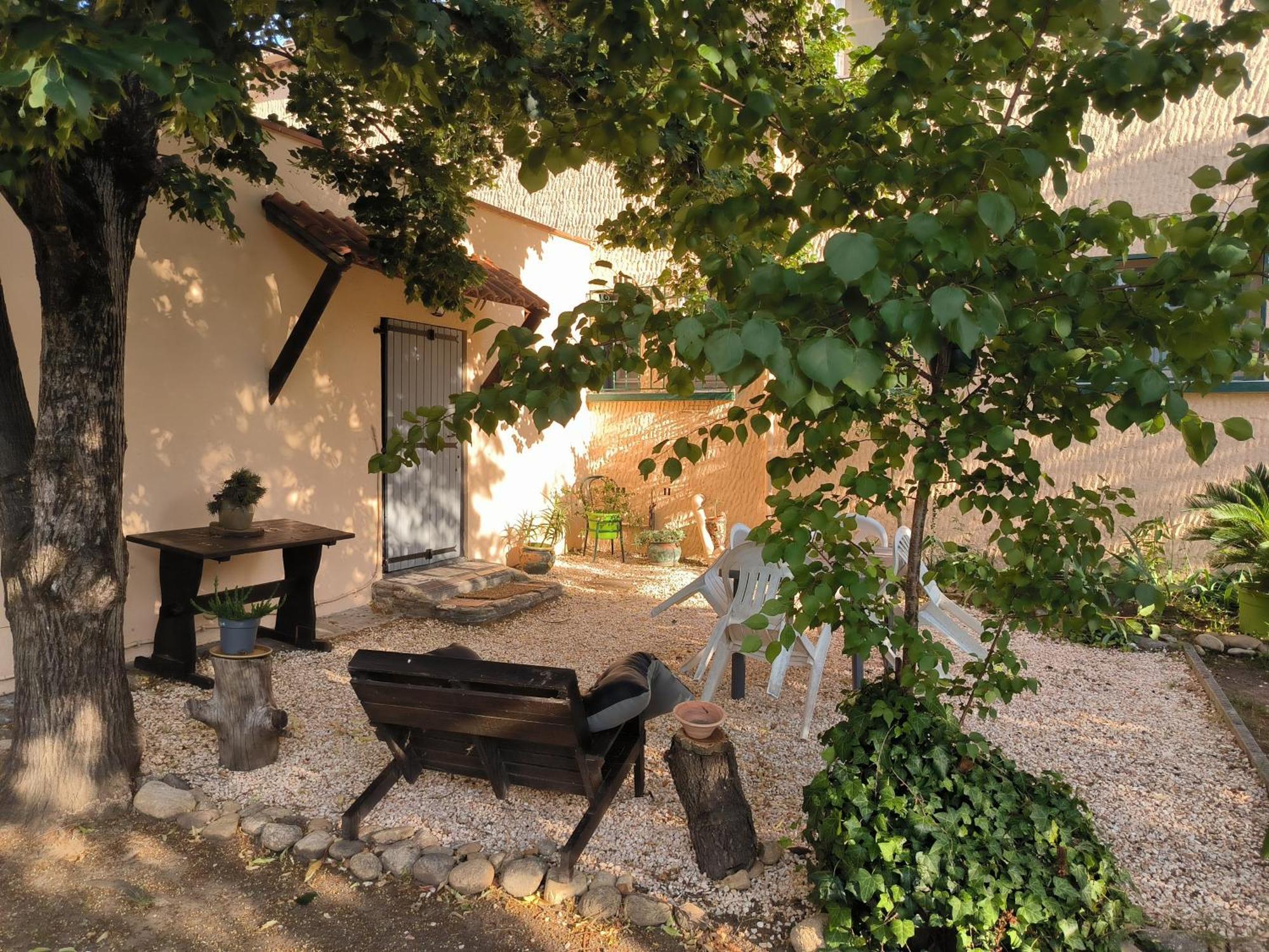 Апартаменты Location Saisonniere Curiste Montesquieu  Экстерьер фото